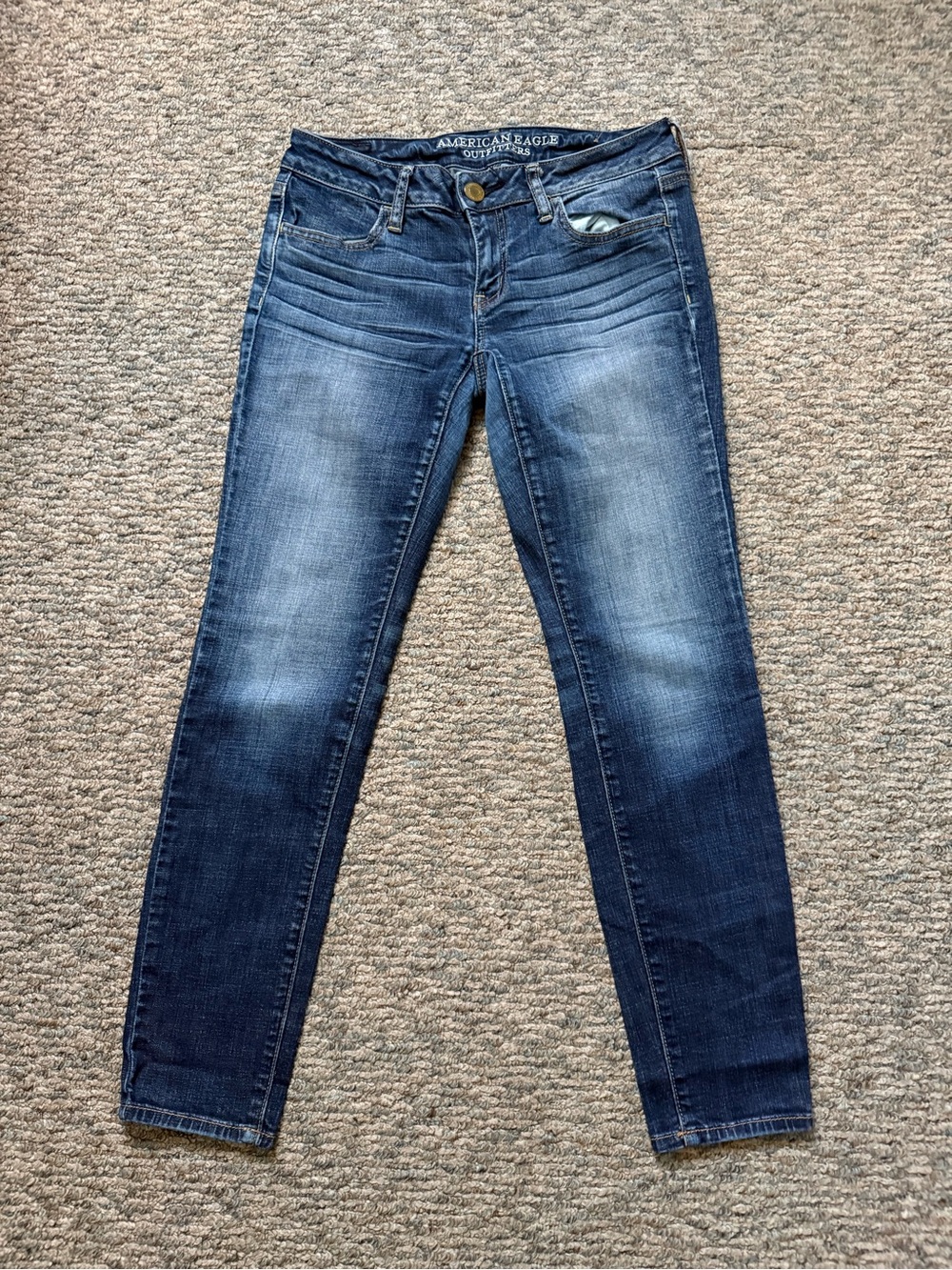American Eagle Outfitters Women’s Dark Wash Skinny Jeans